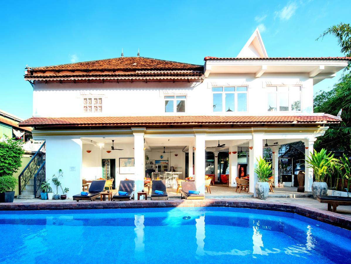 Residence Wat Damnak Сиемрип Экстерьер фото
