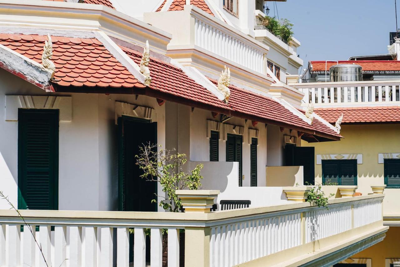 Residence Wat Damnak Сиемрип Экстерьер фото